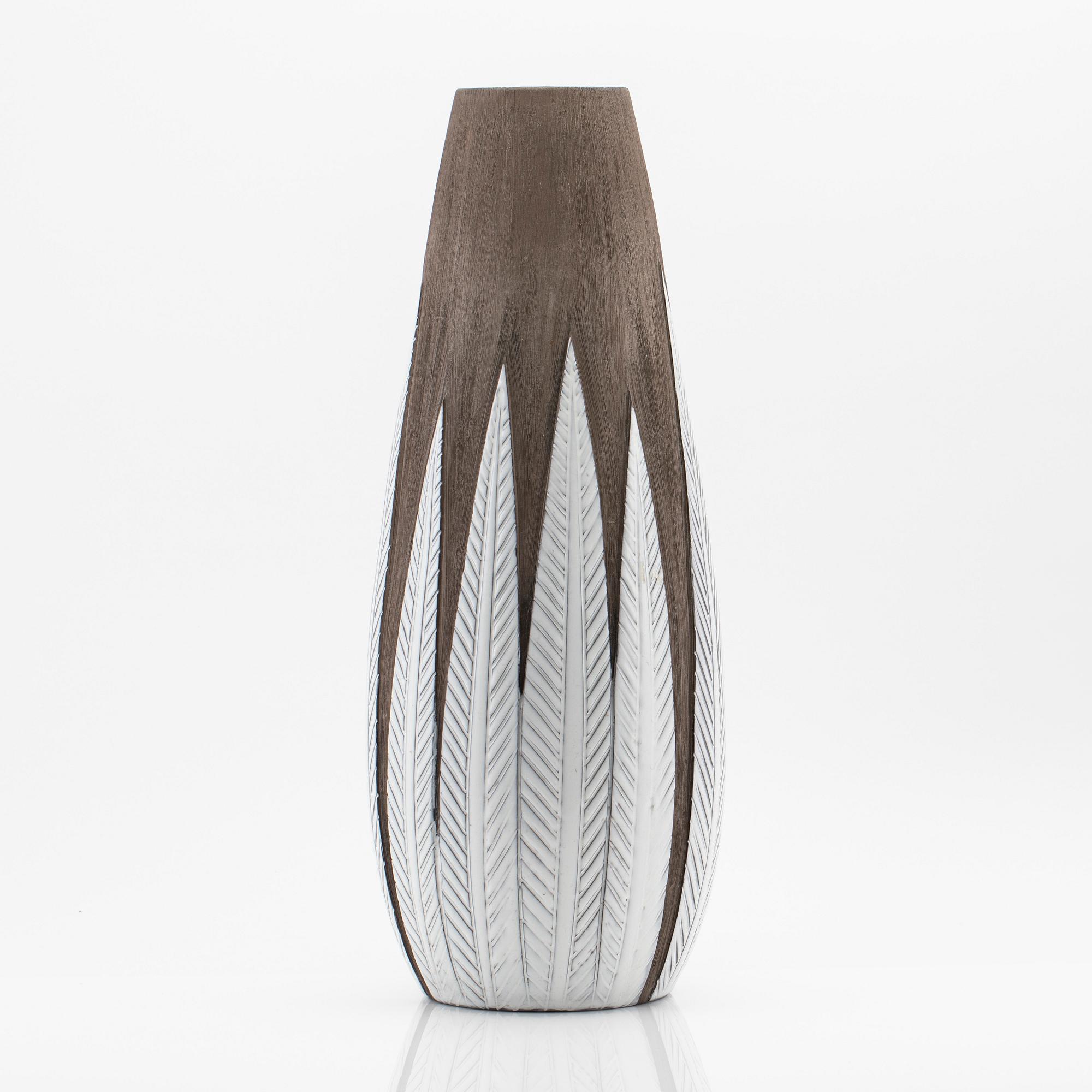 Anna-Lisa Thomson, Floor vase, "Paprika", Upsala-Ekeby.