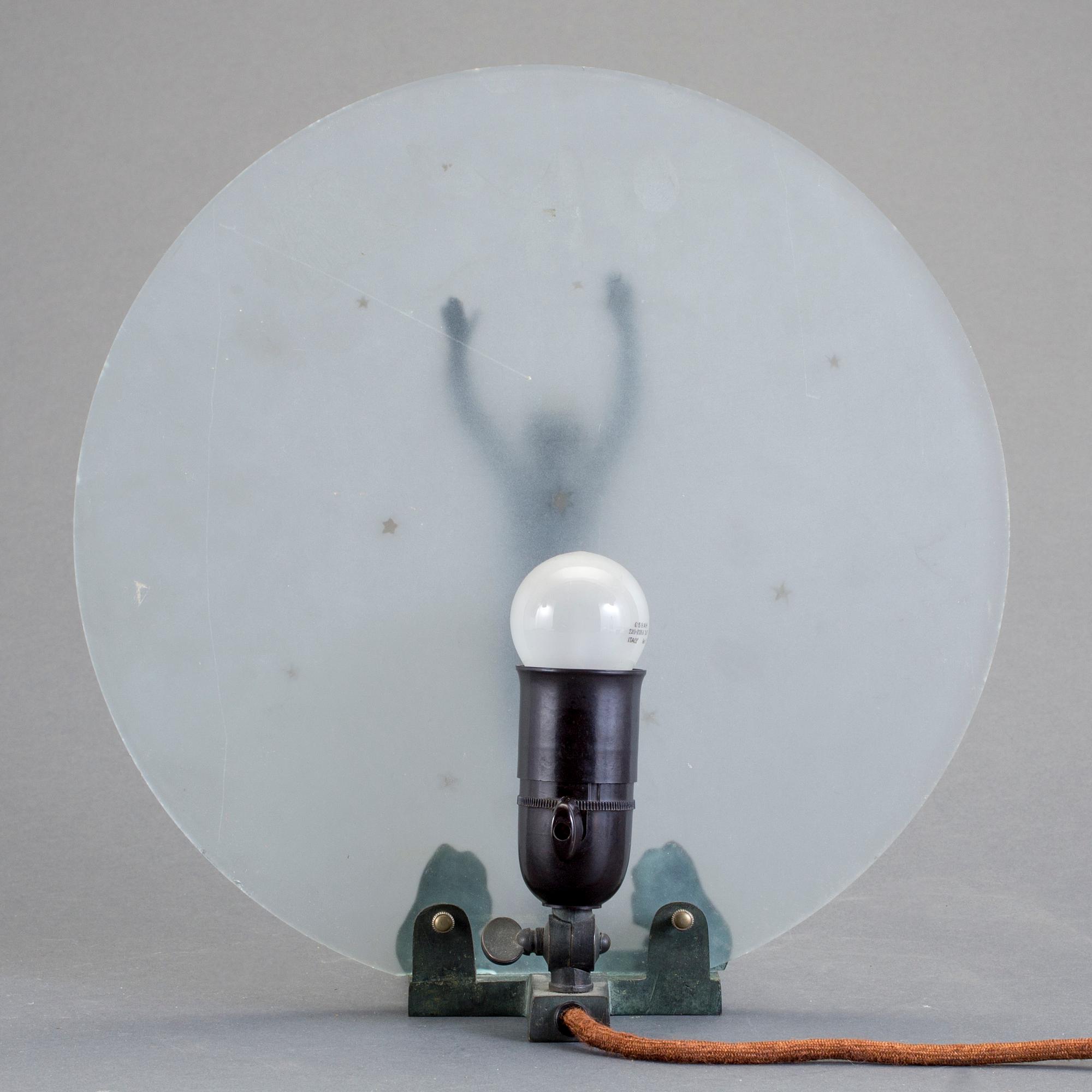 BORDSLAMPA, patinerad brons, art déco, 1900-talets första hälft.