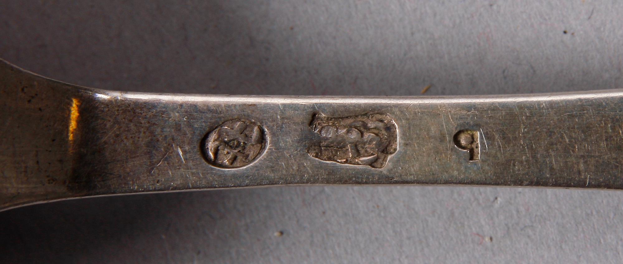 MATSKEDAR, 9 st, silver, mest Söderhamn, bla E. Regnman verksam 1820-1837.