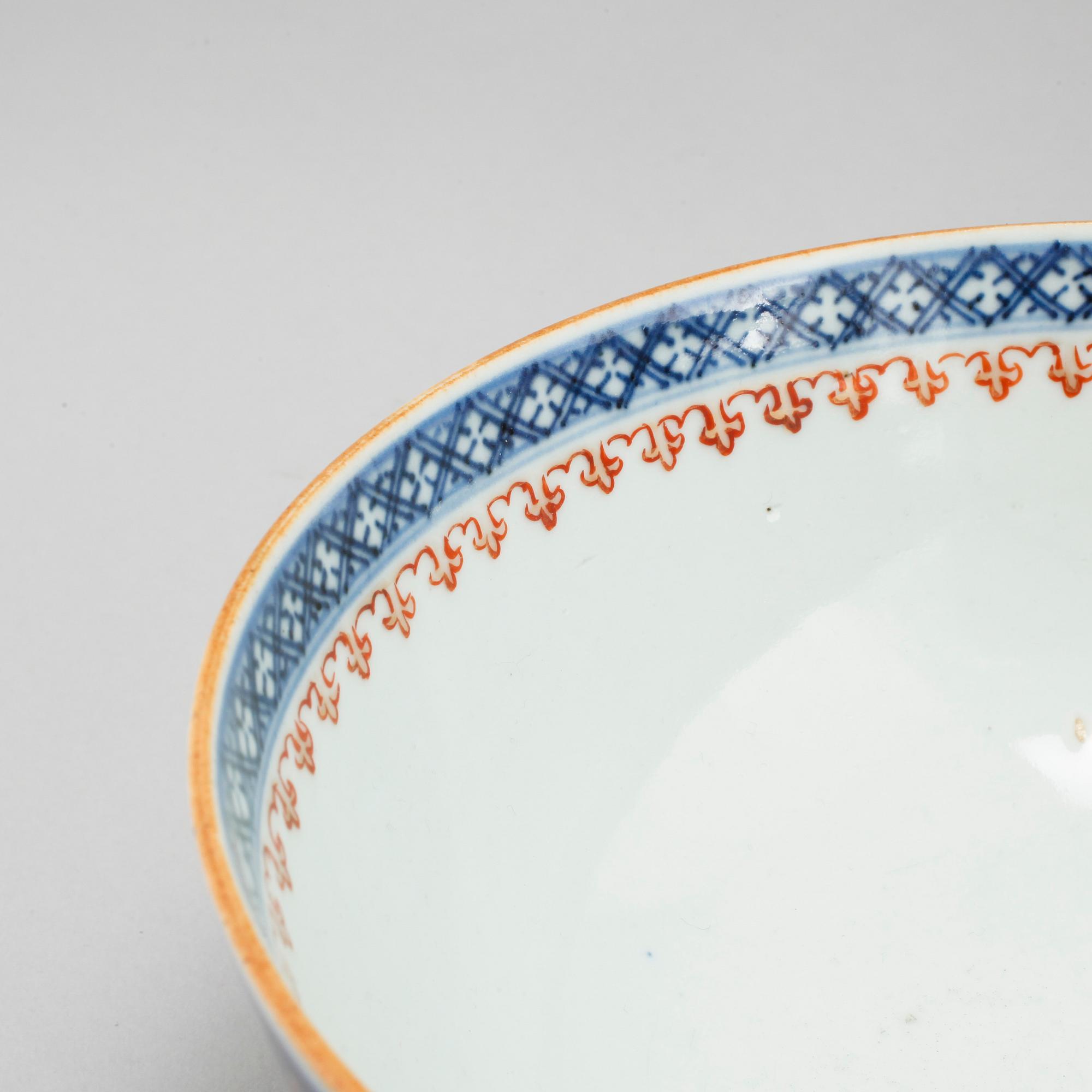 Two porcelian chinese 18th century bowls.