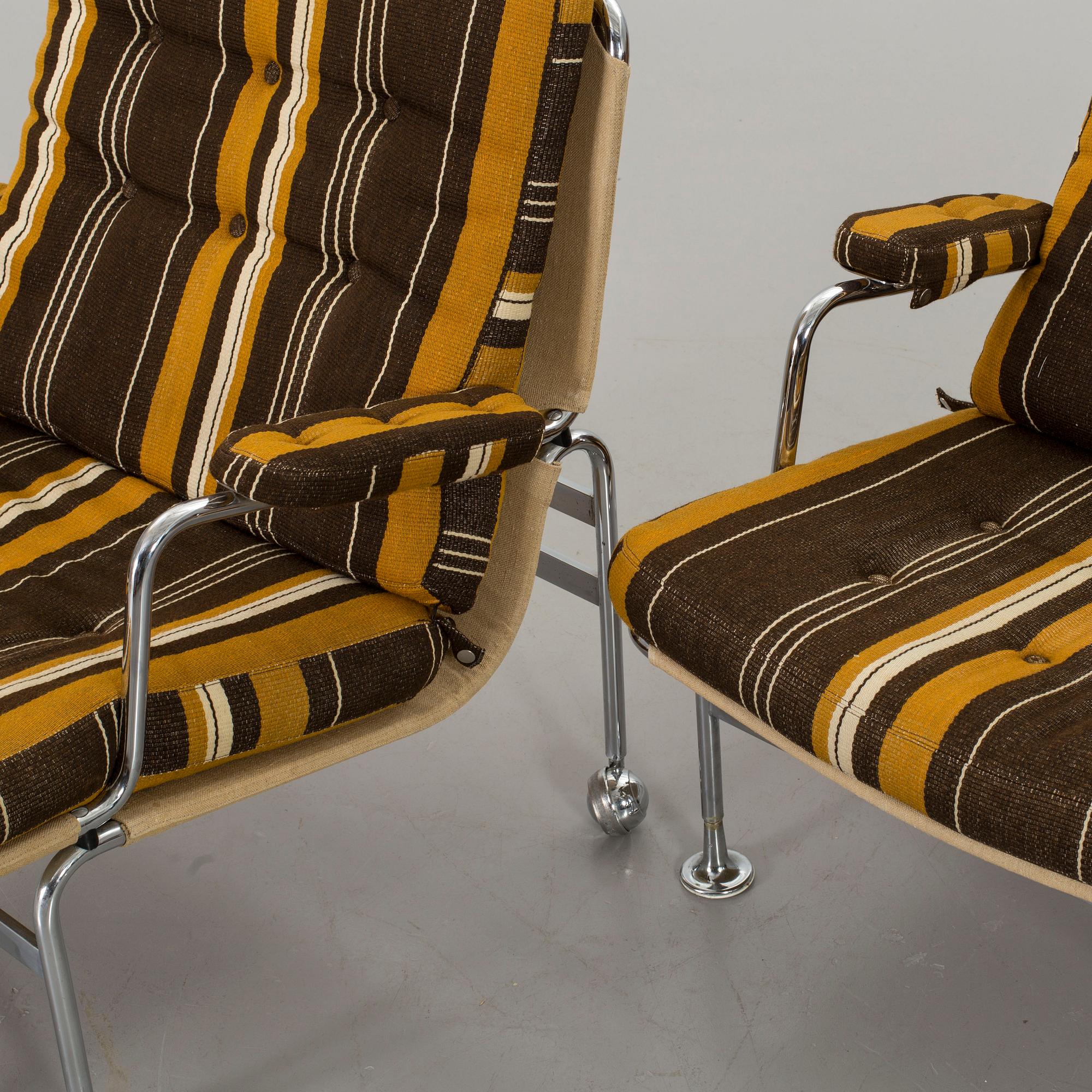 BRUNO MATHSSON, a pair of 'Karin' fabric upholstered easy chairs.
