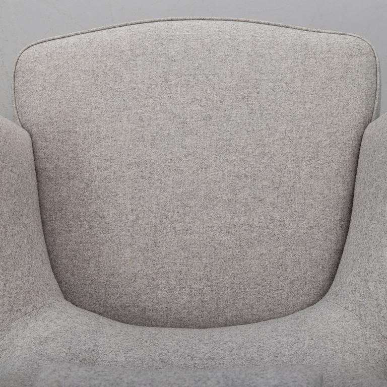 A 'Farmor' easy chair by Carl Malmsten, late 20th century.