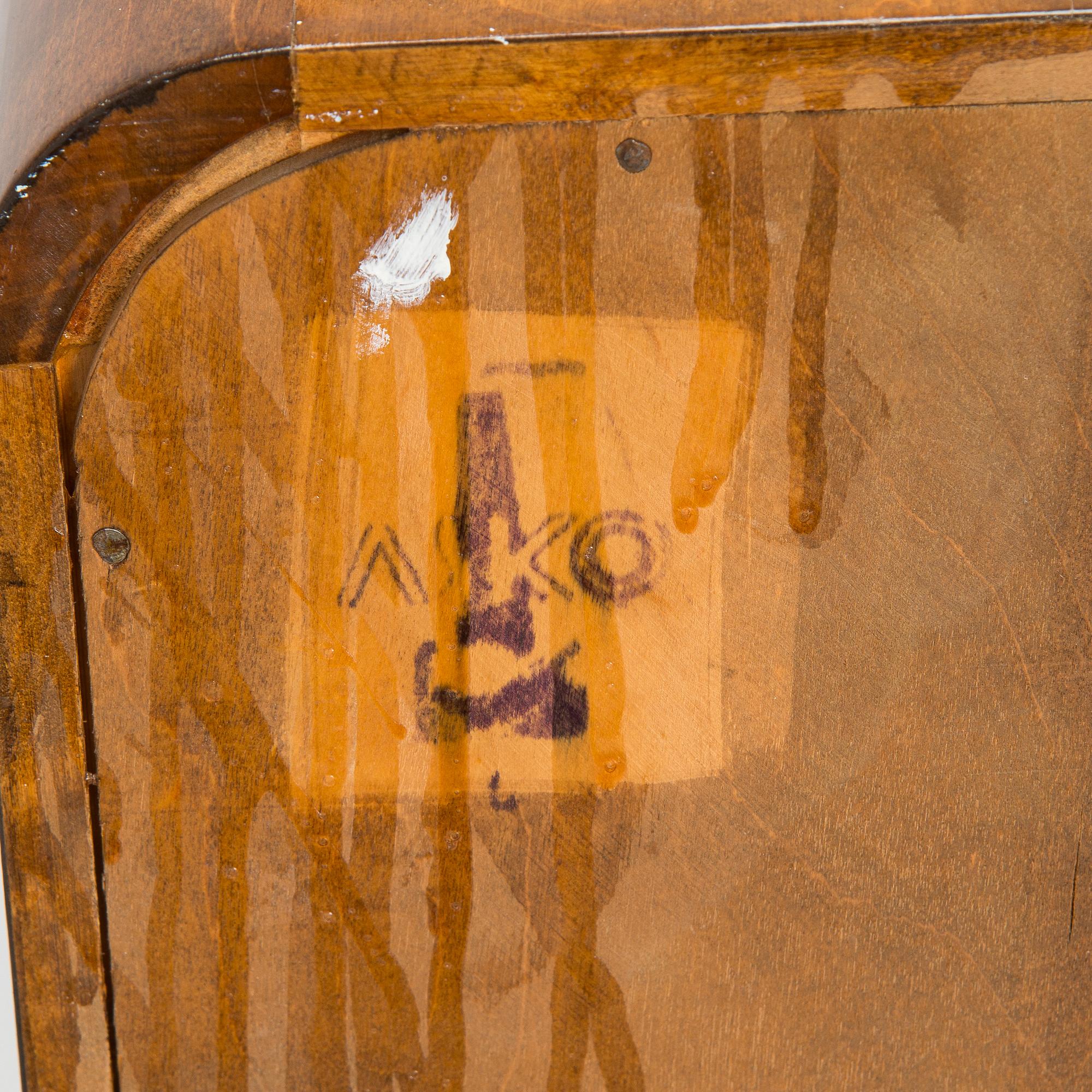 A 1940s cabinet, model 193, Asko Finland.