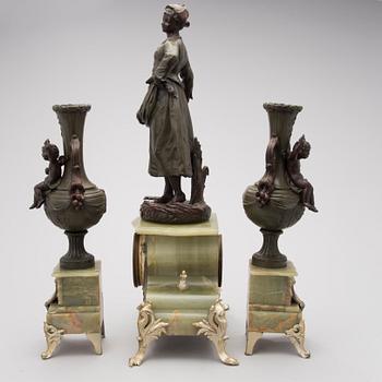 French mantel clock set, mantel clock marked Horlogerie Paris 7742, late 19th century.