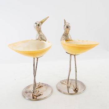 Bowls on foot, a pair from the 20th century.