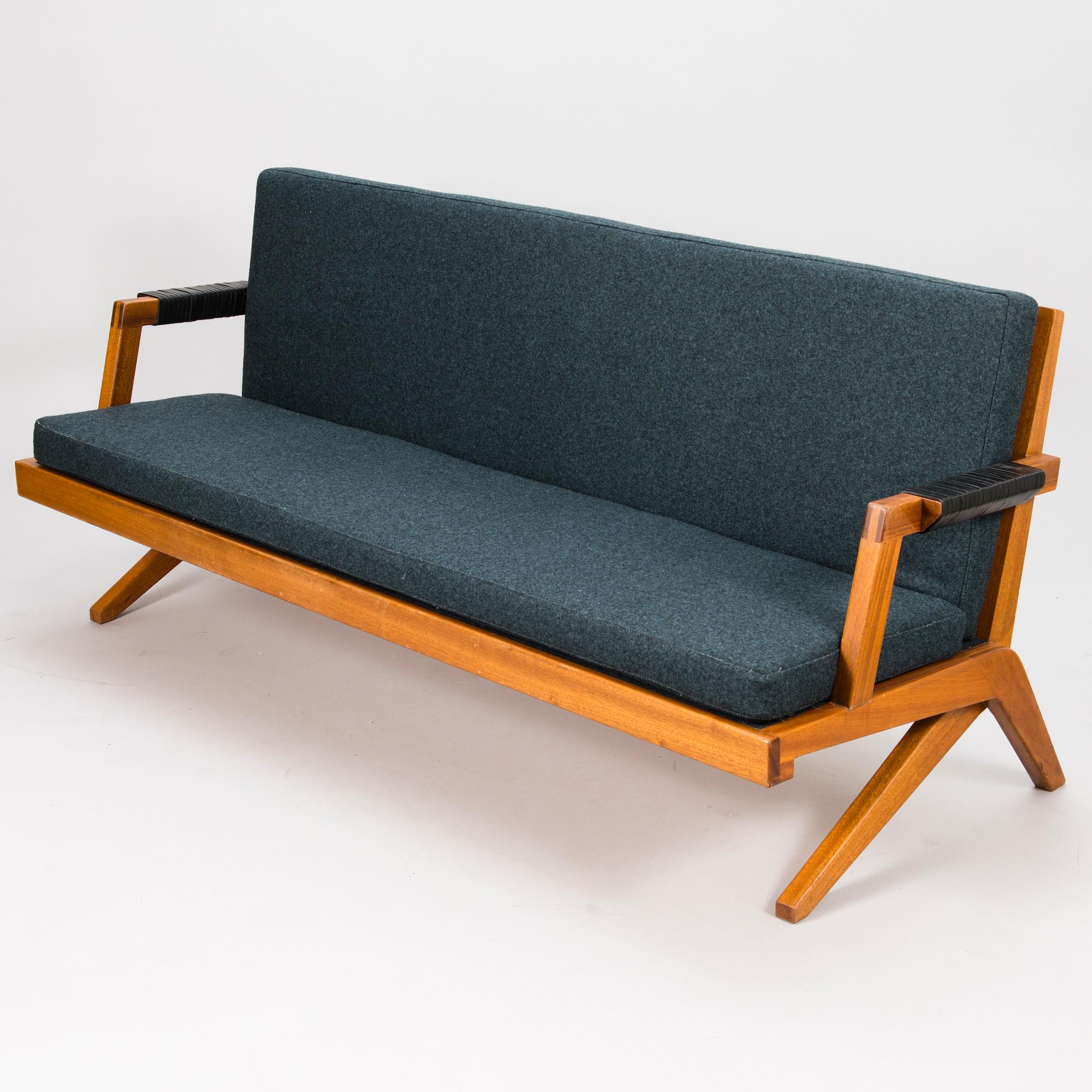 OLAVI HÄNNINEN,  SOHVA, "Bumerang", HMN Huonekalu Mikko Nupponen, Lahti 1960-luku.