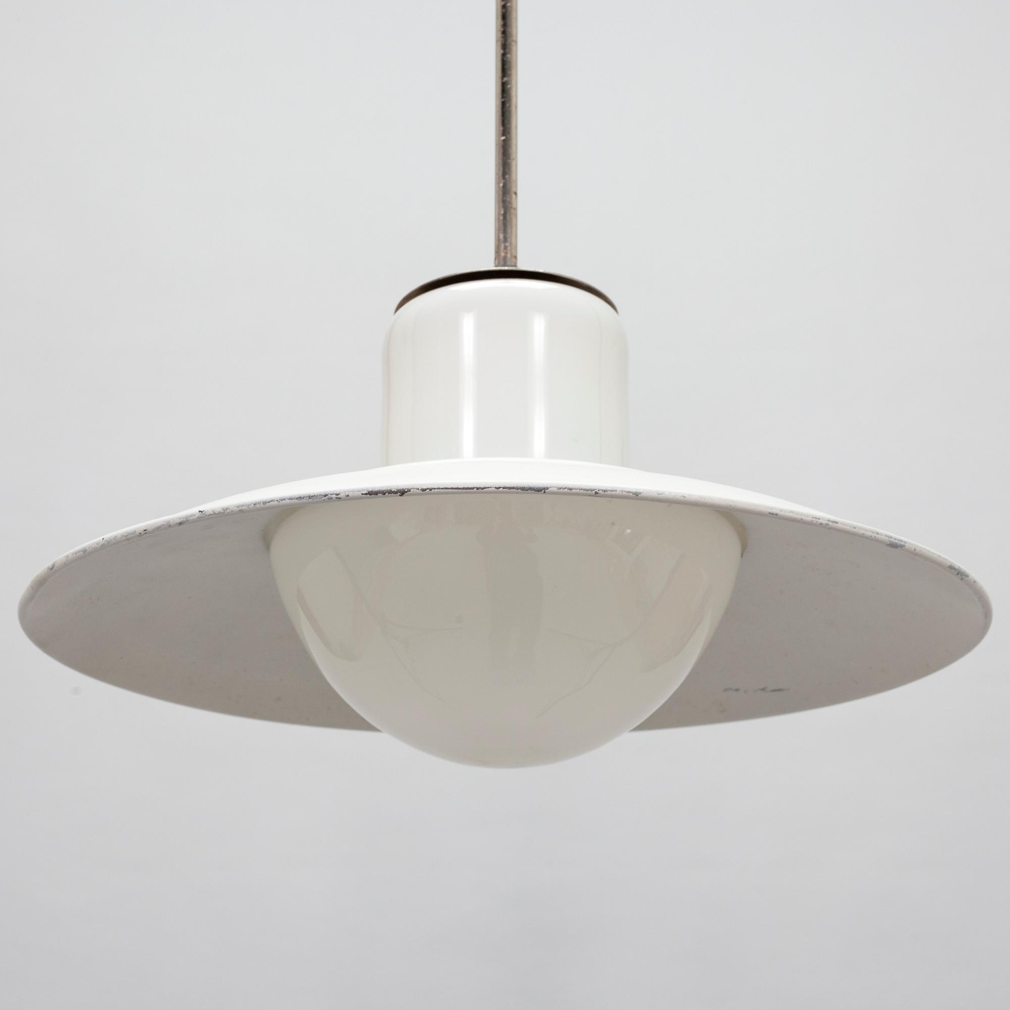 Gunilla Jung, kattovalaisin, malli 1005, Stockmann Orno 1930-luku.