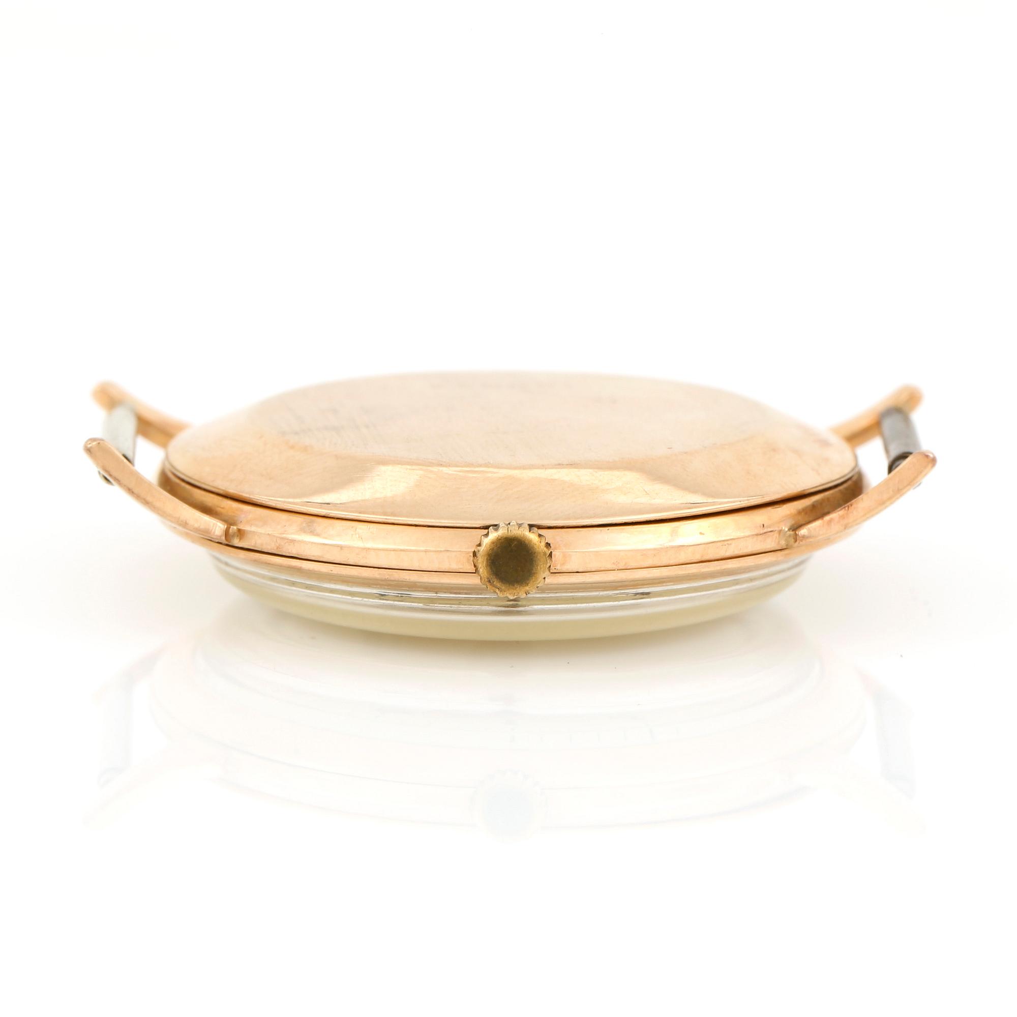 HERRARMBANDSUR, guld, Doxa, Antimagnetique, sannolikt runt 1900-talets mitt. Tot ca 28 gram.