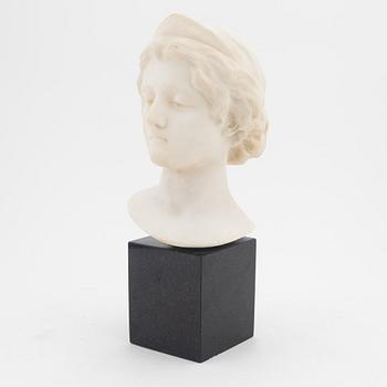 Unknown artist, a marble bust, late 19th/early 20th century.