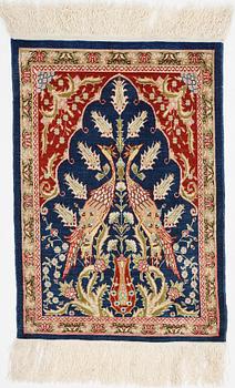 Matto, silk Hereke, ca 58 x 40 cm.