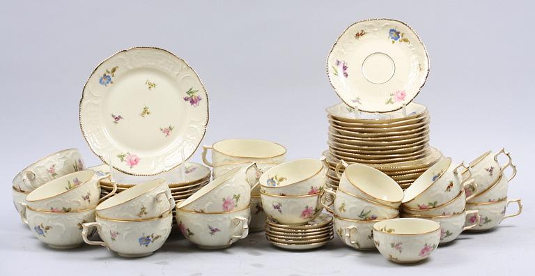 TE- och KAFFESERVIS, ca 45 delar, porslin, "Sanssouci", Rosenthal.