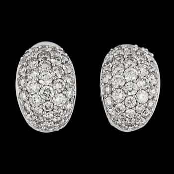 978. A pair of brilliant cut diamonds earrings, tot. 1.81 cts.