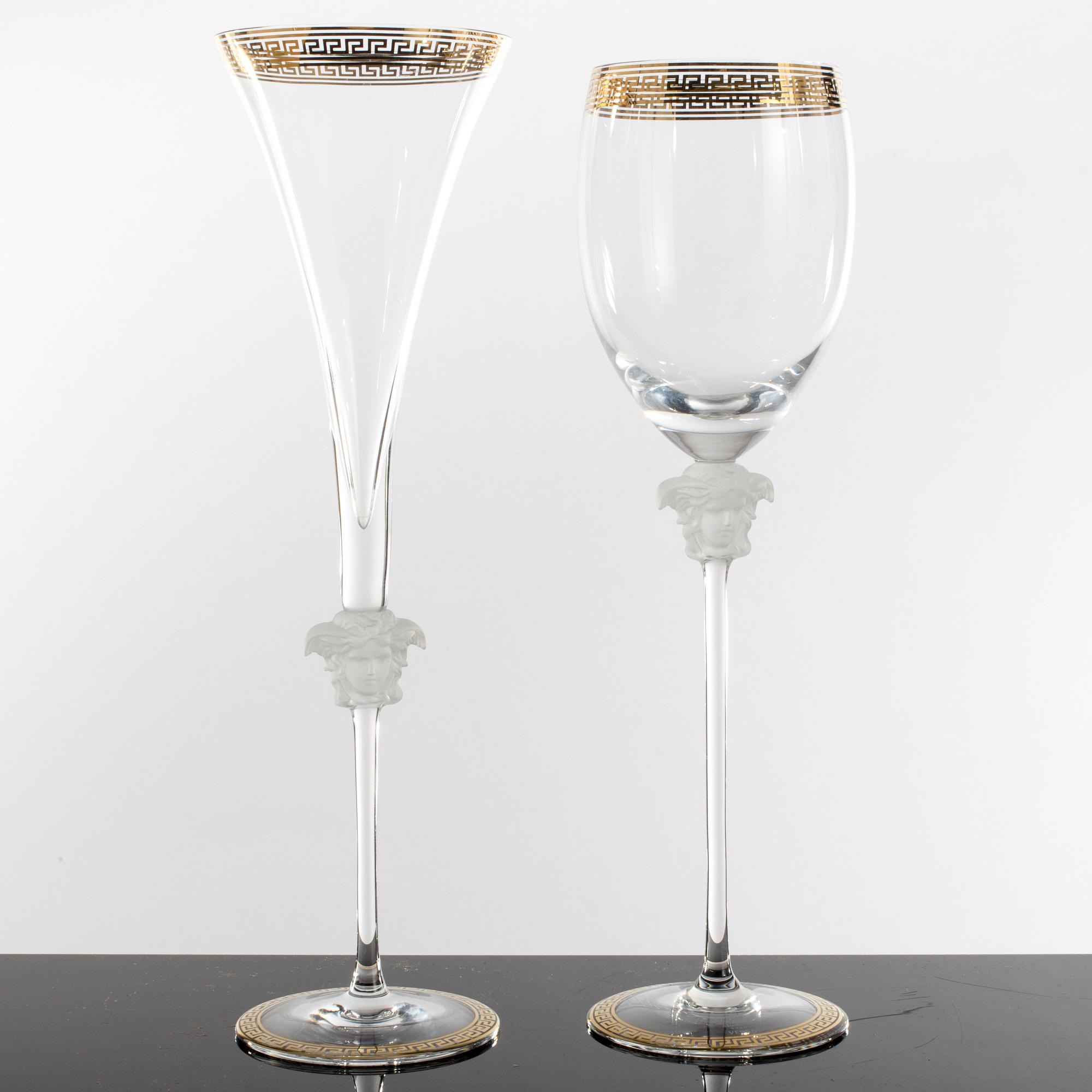 GLASSERVISDELAR, 32 stycken, "Medusa", Versace för Rosenthal.