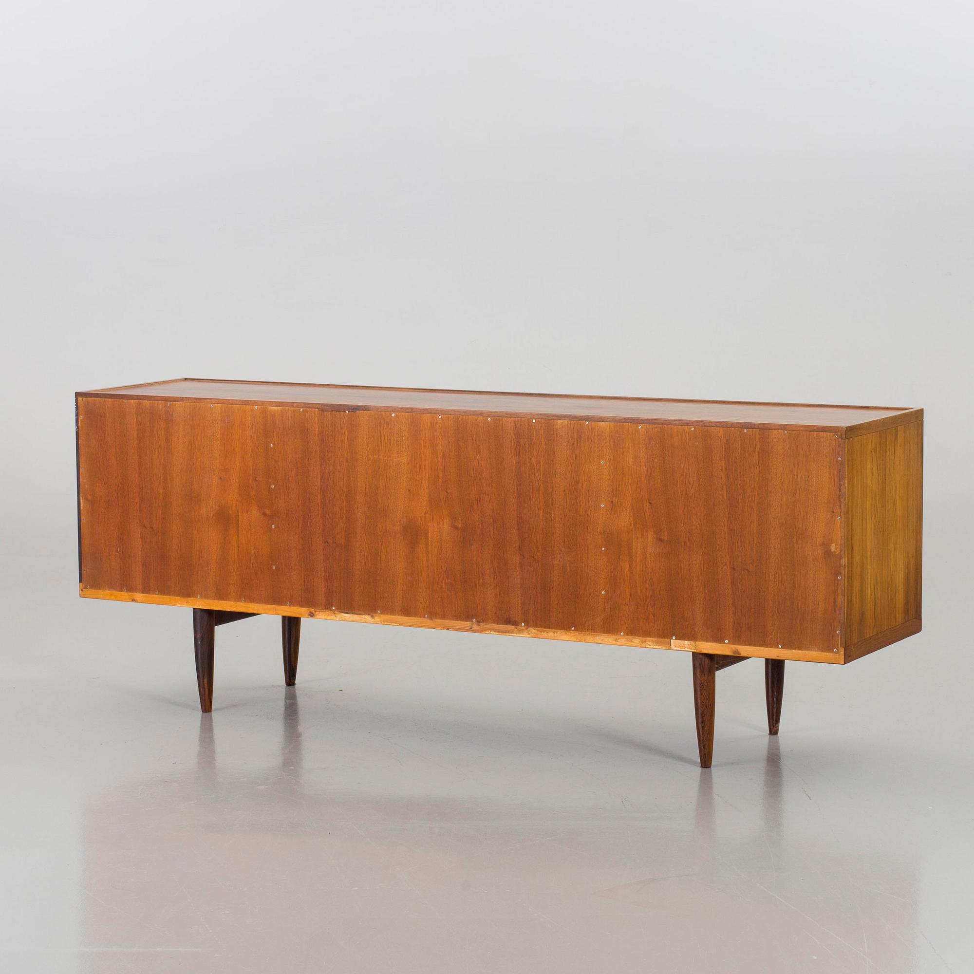 NIELS O. MØLLER, Sideboard, made in rosewood, made by J. L. Møller Models , Denmark, 1950/60s.