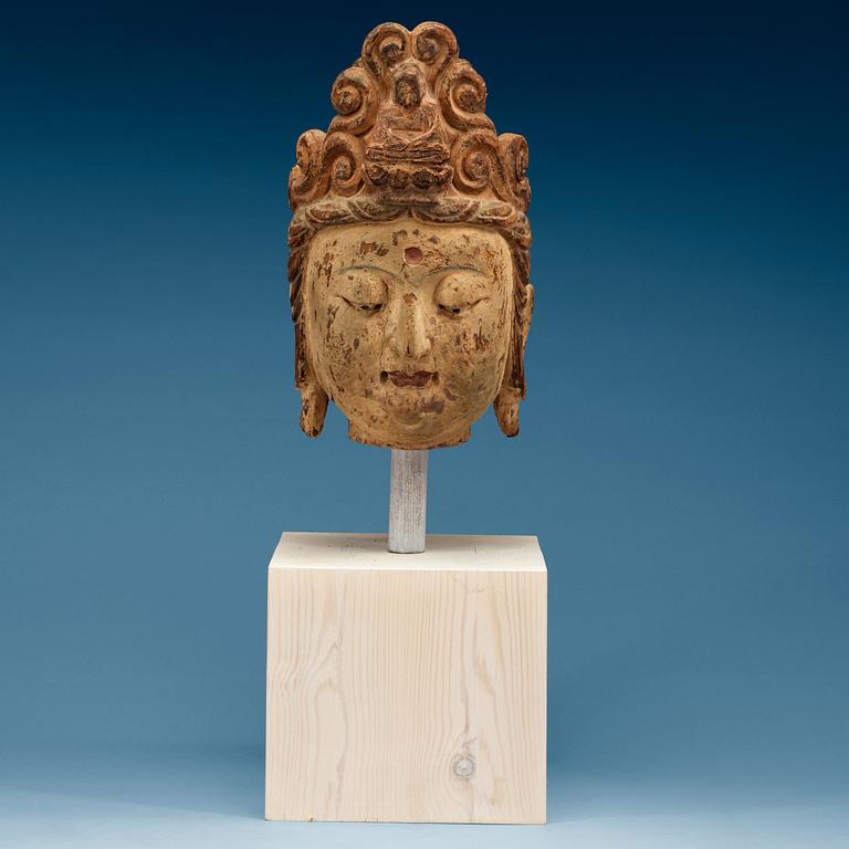 GUANYIN, trä. Ming-stil.
