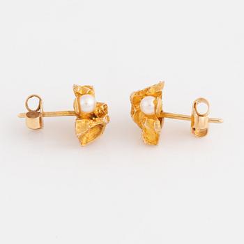 Björn Weckström, "Saana", 14K gold and cultured pearl earrings.