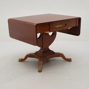 KLAFFBORD, Karl Johan- stil, 1900-talets början.