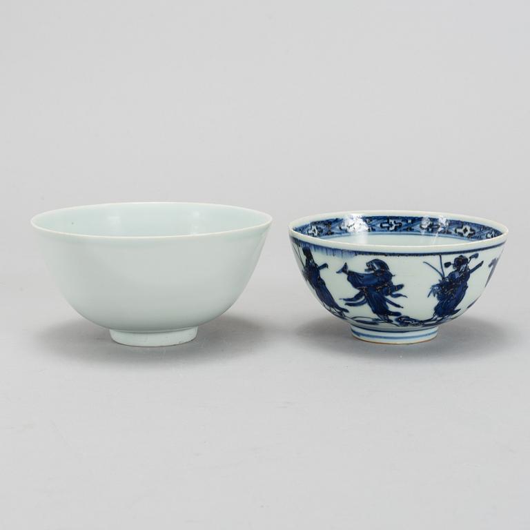 Two blue and white bowls, Ming dynasty (1368-1644).