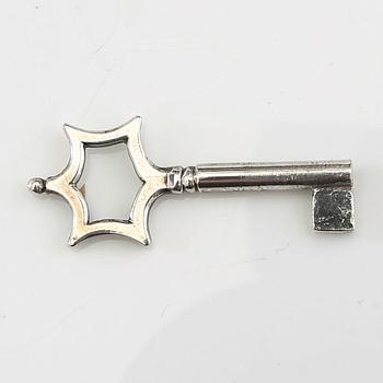 Christian Hammer sugar box with key, silver, Stockholm 1858, Neo-Rococo.
