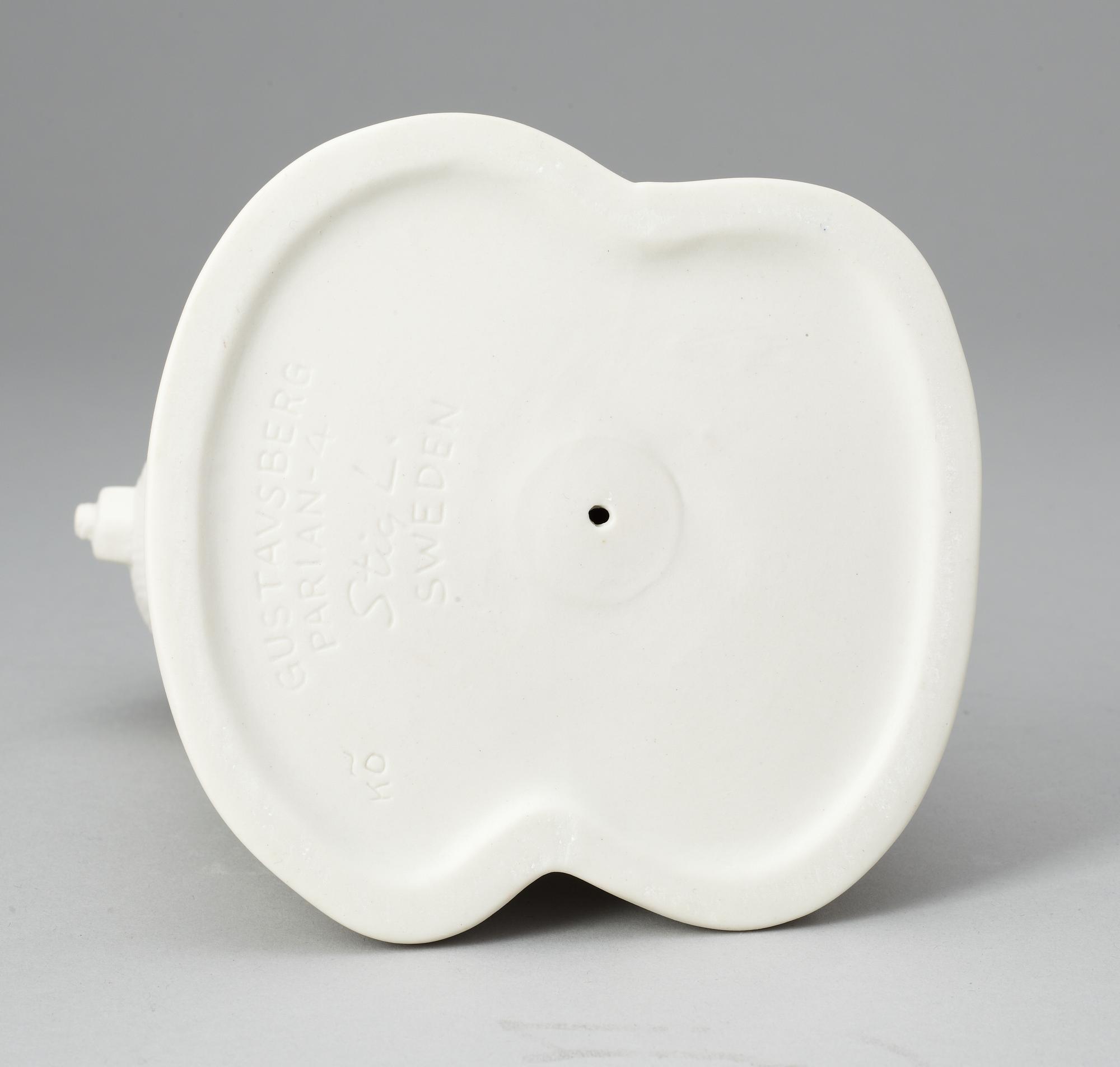 STIG LINDBERG
Figurin, "De Tu", ur serien "Figurin", Gustavsberg 1970-tal.