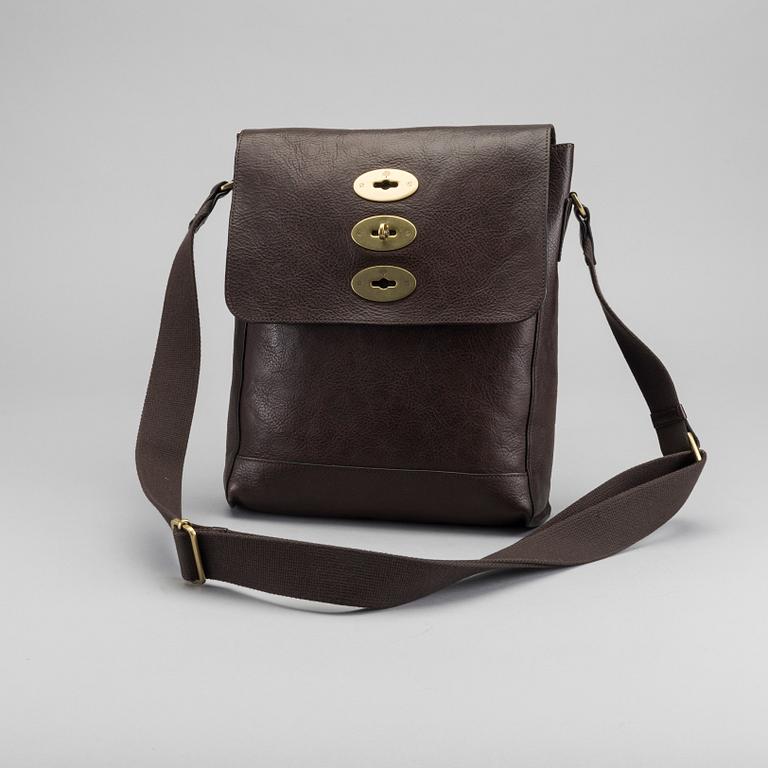 MULBERRY, "Slim Brynmore Messenger", väska.