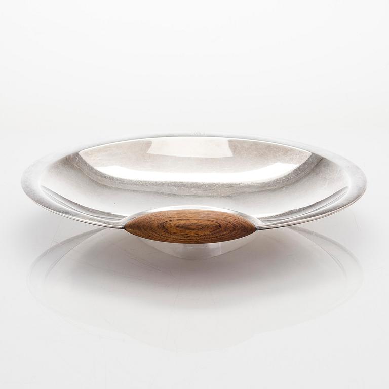Tapio Wirkkala, brödkorg, TW3, silver och teak, Kultakeskus, Tavastehus 1963.