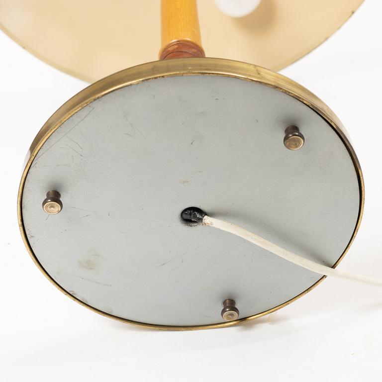 Harald Notini, A model 15525 table lamp, Arvid Böhlmarks Lampfabrik, Stockholm, 1950s.
