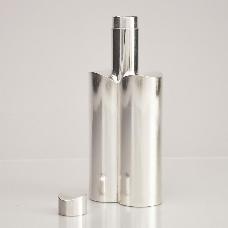 Rolf Lindståhl, a sterling silver bottle with lid, Stockholm 2003.