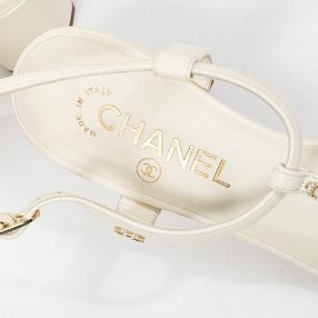Chanel, sandals, size 39.