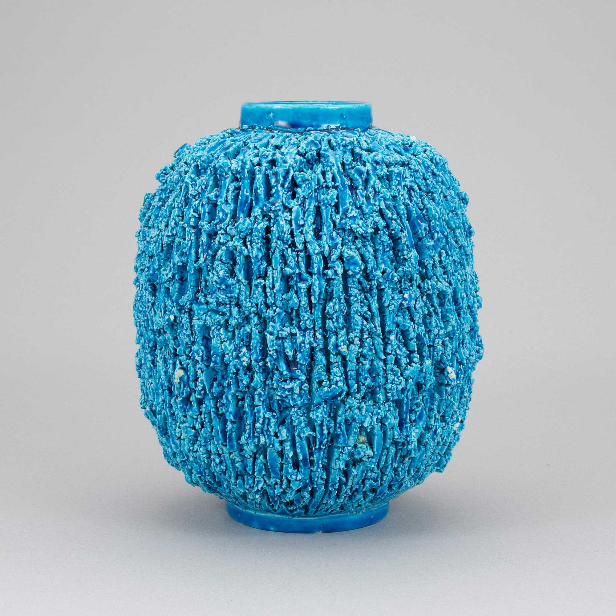 GUNNAR NYLUND, vas, stengodschamotte, "Igelkottvasen", Rörstrand, formgiven 1936.