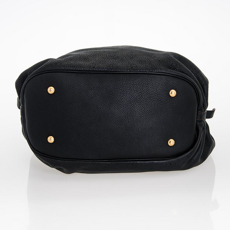 Louis Vuitton, "Mahina XL" laukku.