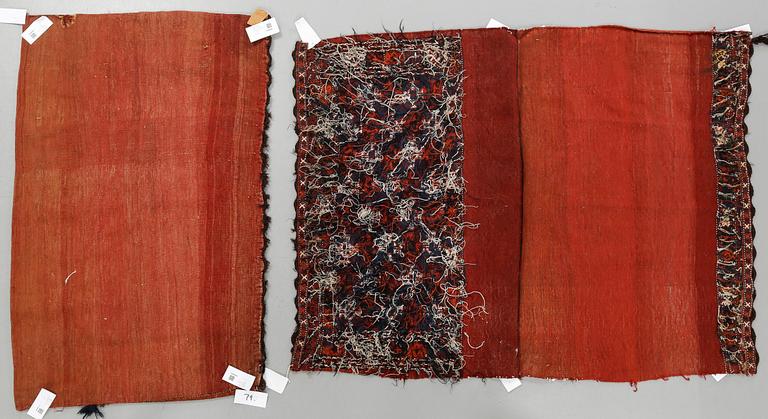SADELVÄSKOR, 2 st, semiantika Turkmener, ca 75 x 118 resp 68 x 105 cm.
