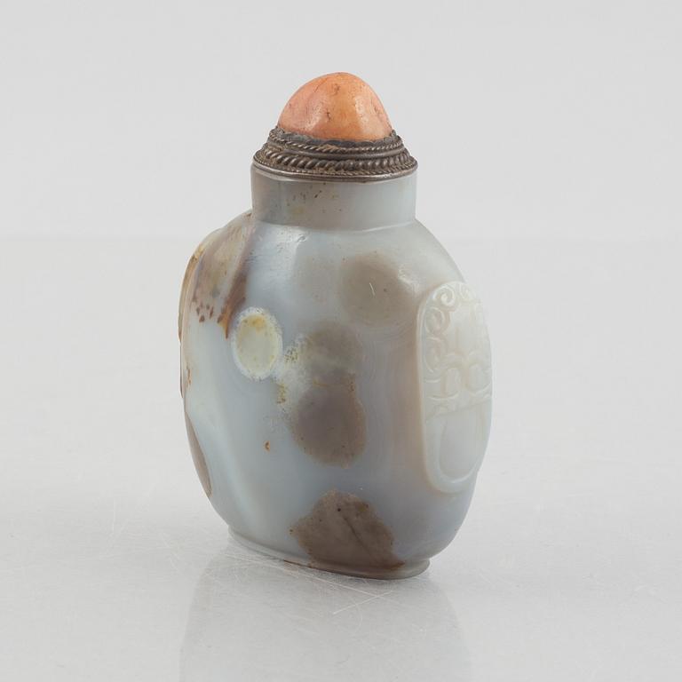 A group of three Chinese stone snuffbottles, 20th century.
