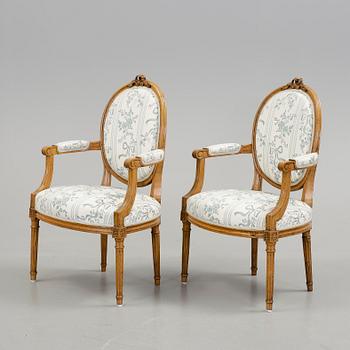 KARMSTOLAR, ett par, Louis XVI-stil, Frankrike, 1800-tal.