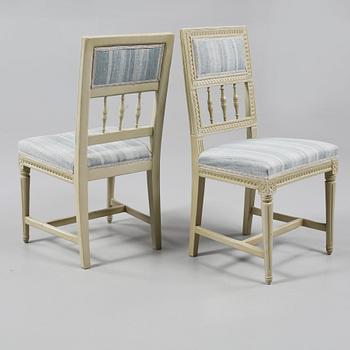 STOLAR, ett par, sengustavianska, omkring år 1800.