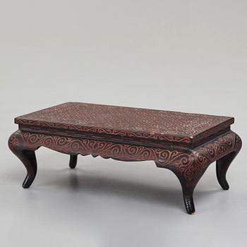 A Chinese Kang table, 20th Century.