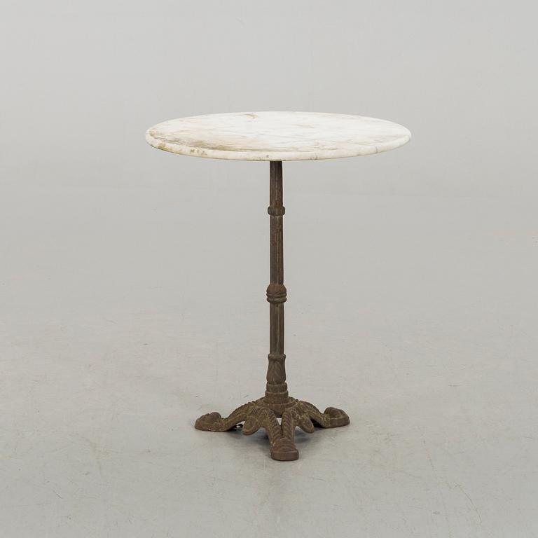 A garden table, late 20th century,