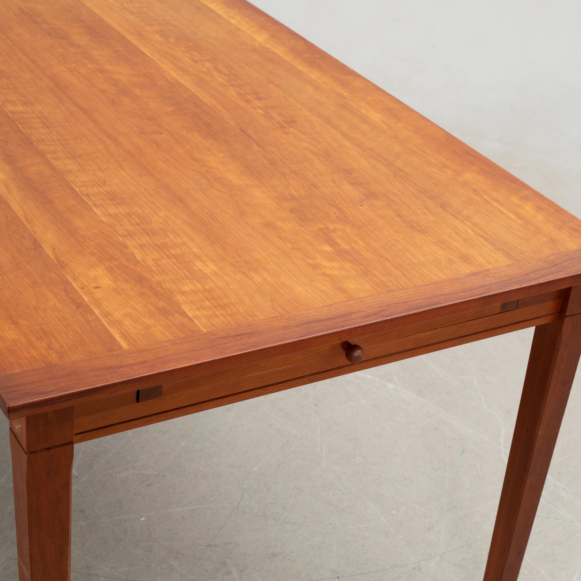 Anika Reuterswärd, matbord, "Gustav", Fogia.