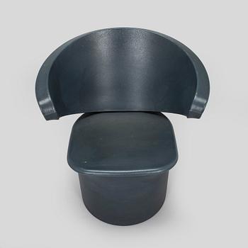 Eero Aarnio, tuoli "Focus" Adelta 2002.