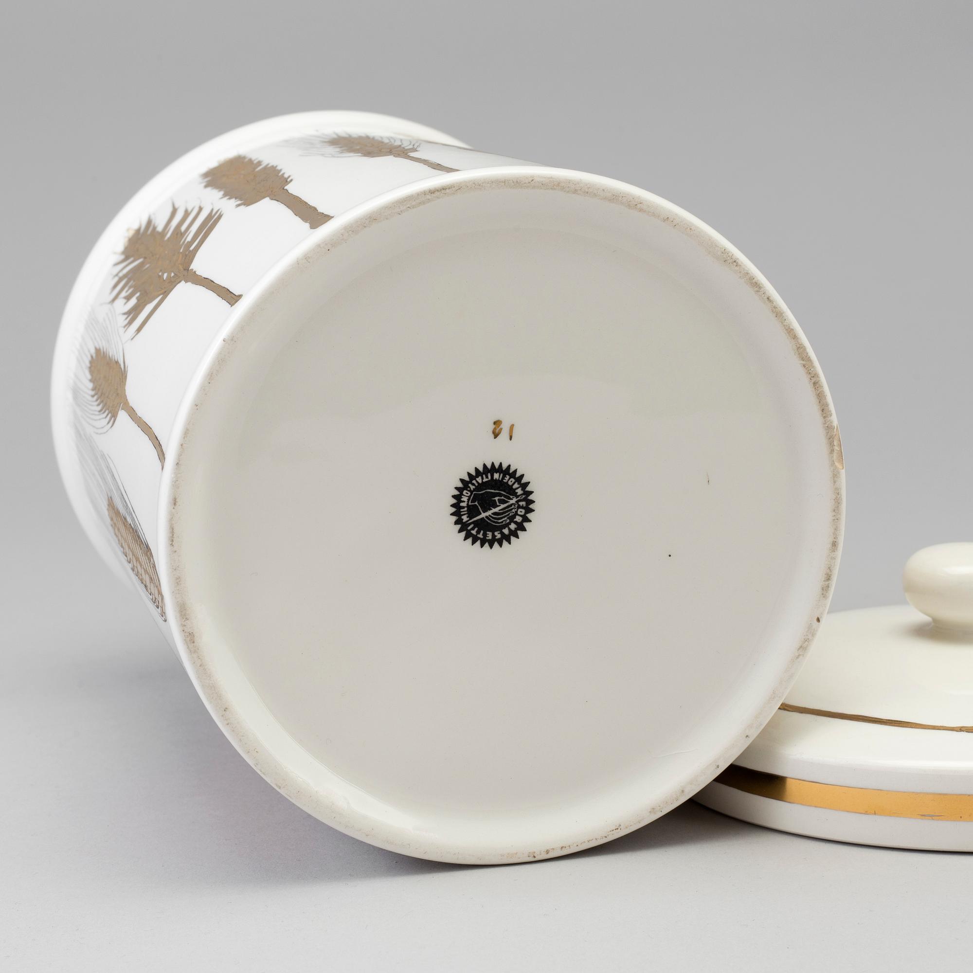 FORNASETTI, burk med lock, flintgods, Milano, Italien.