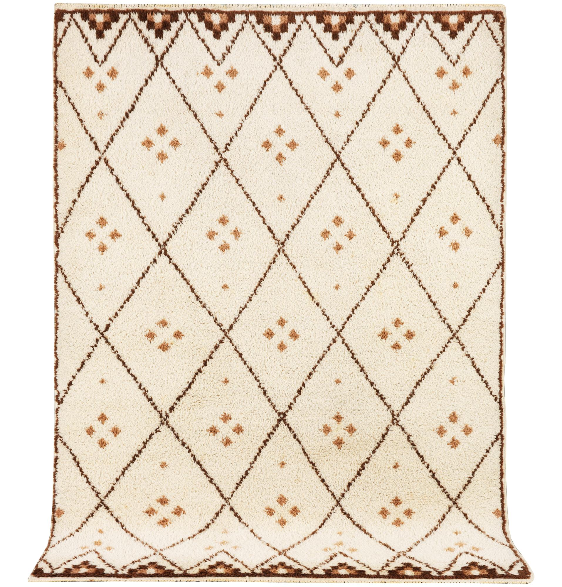 Matta, Marocko, ca 240x 165 cm.