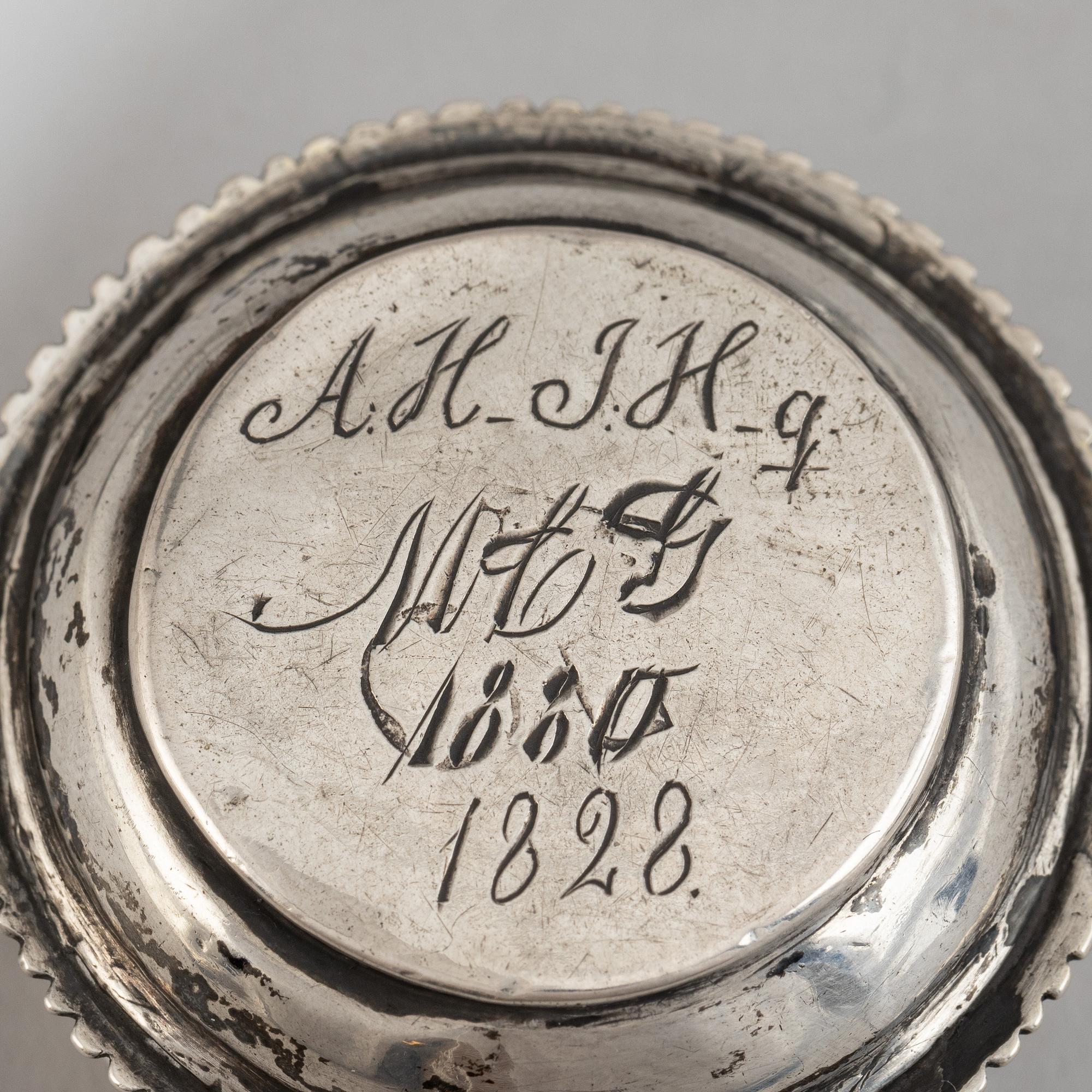 Two early 19th century silver snuff boxes.