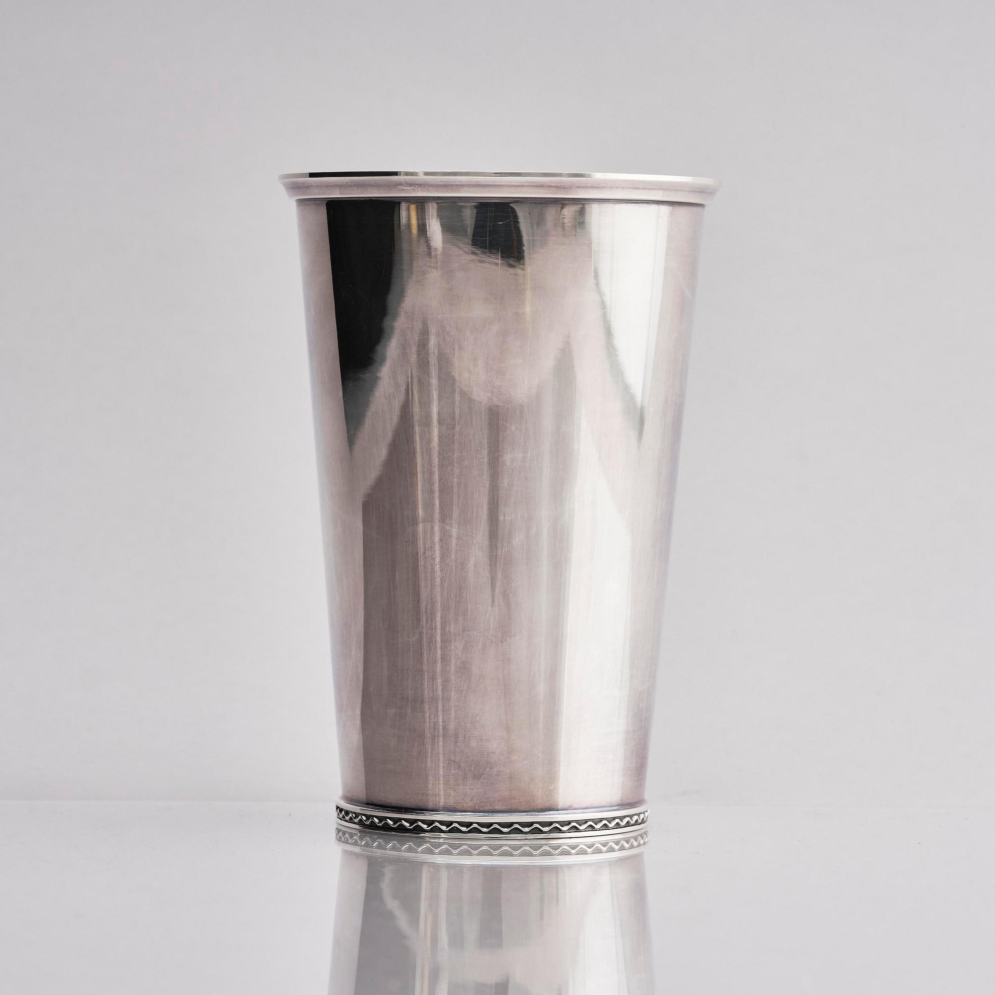 A sterling silver beaker, mark of Tore Eldh, Ceson, Gothenburg, Sweden 1972.