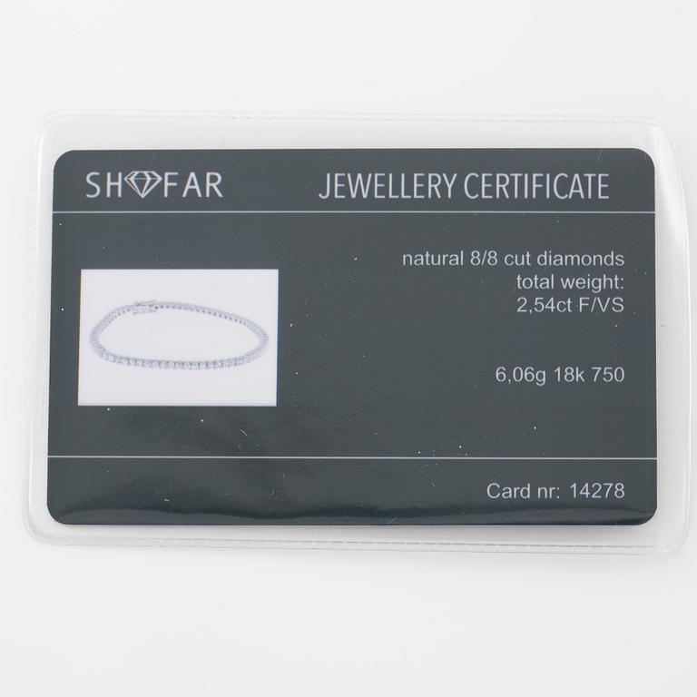 Tennisarmband 18K vitguld med åttkantslipade diamanter.