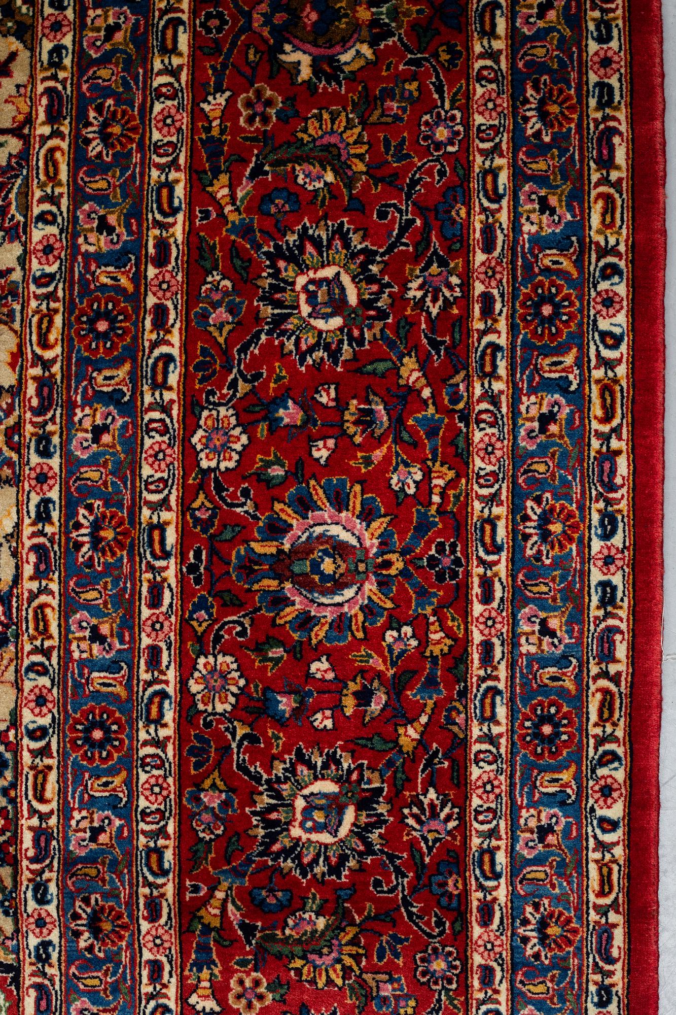 Matta, semiantik Keshan, ca 422 x 321 cm.