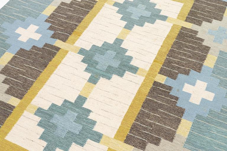 Rug, flat weave, signed GS, approx. 300 x 200 cm.