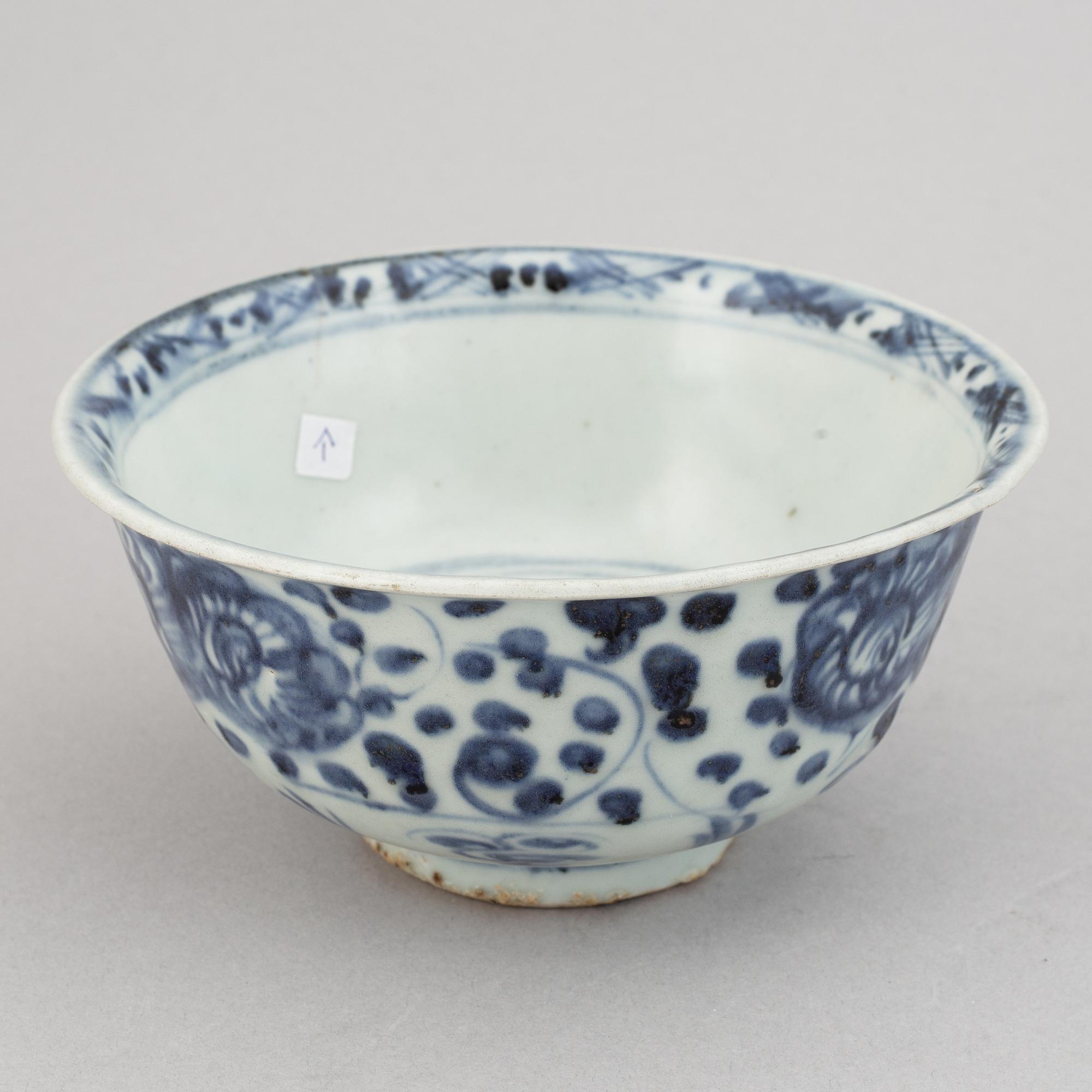 A group of four blue and white bowls, Ming dynasty (1368-1644).