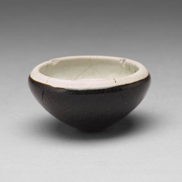 SKÅL, porslin. Songdynastin (960-1279).