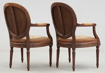 KARMSTOLAR, ett par, Louis XVI-stil, 1900-tal.