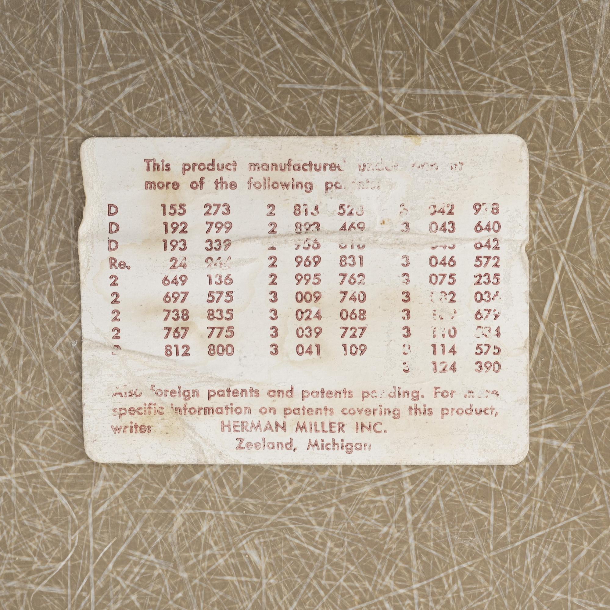 Charles & Ray Eames, stolar, 4 st, "Plastic Chair DSW", Herman Miller, 1900-talets andra hälft.